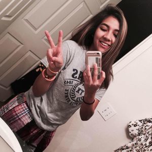 Meet your Posher, Victoria